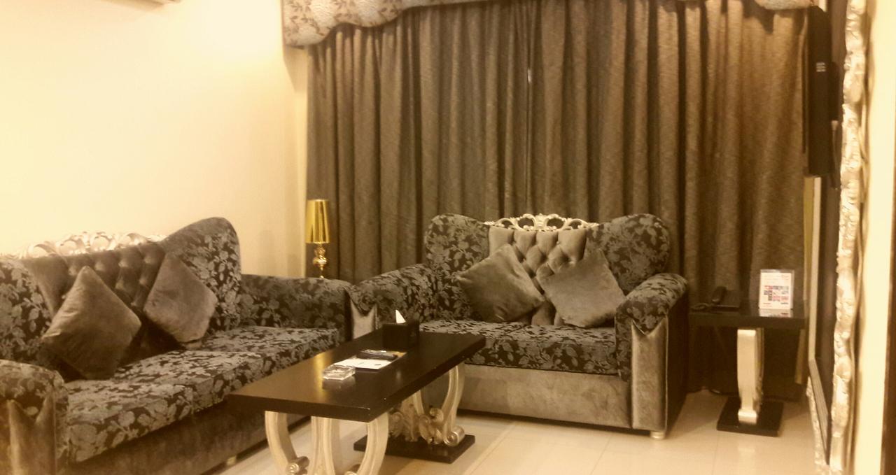 Rose Garden Hotel Riyadh Exterior photo